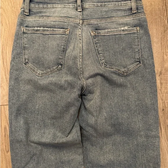 Kensie Frayed Hem Blue Jeans - Picture 3 of 4